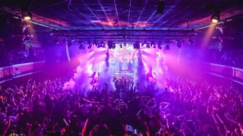 Boston nightclubs - A post shared by Legacy Nightclub Boston (@legacybos) Located on Tremont Street, Legacy Nightclub is another one of the best Latin nightclubs in Boston, and it has been in the center of many other venues that have showcased the best of Boston’s nightlife over the past two decades. Legacy Boston opened as a Jukebox in …